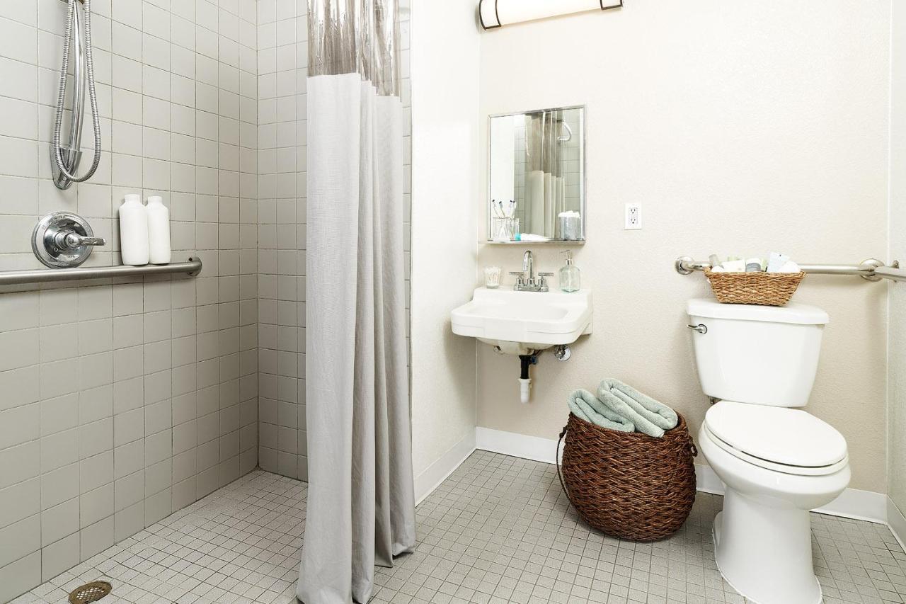 Intown Suites Extended Stay Greensboro Nc - Lanada Esterno foto